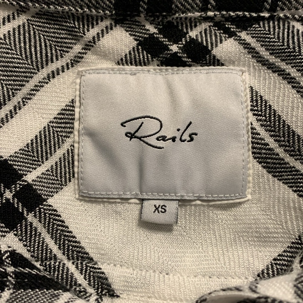 Rails Hunter Button Up Top - Picture 3 of 4